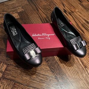 New In Box. Ferragamo Women’s Leather Lulu Ballet Flats Size 8.5 B